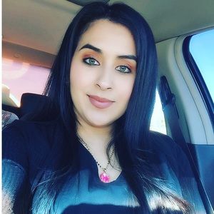 Meet your Posher, Clclaudia